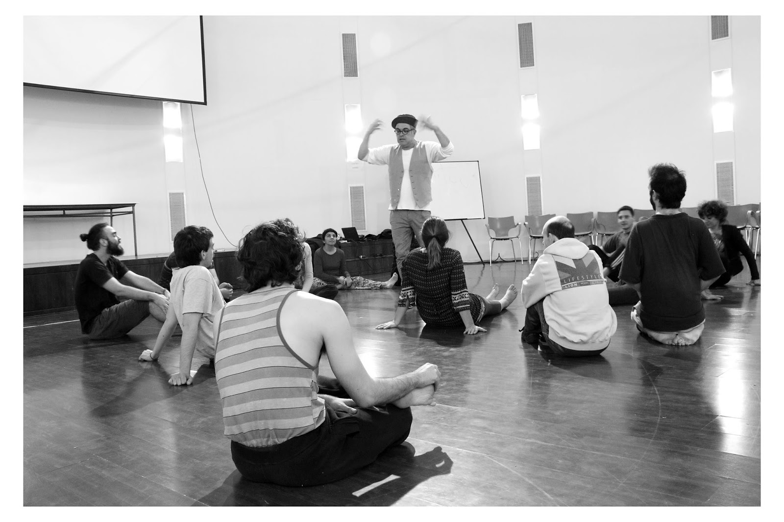 Teatro y discapacidad. Teatro Brut manu medina Teatro y discapacidad. Teatro Brut manu medina