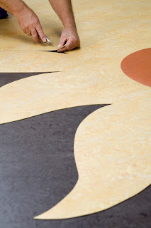 Instalacion de un pavimento o suelo de linoleum marmoleum Forbo