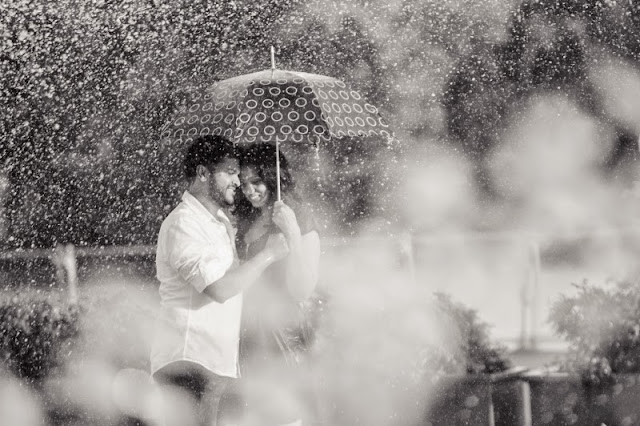 fotos de casais dia de chuva