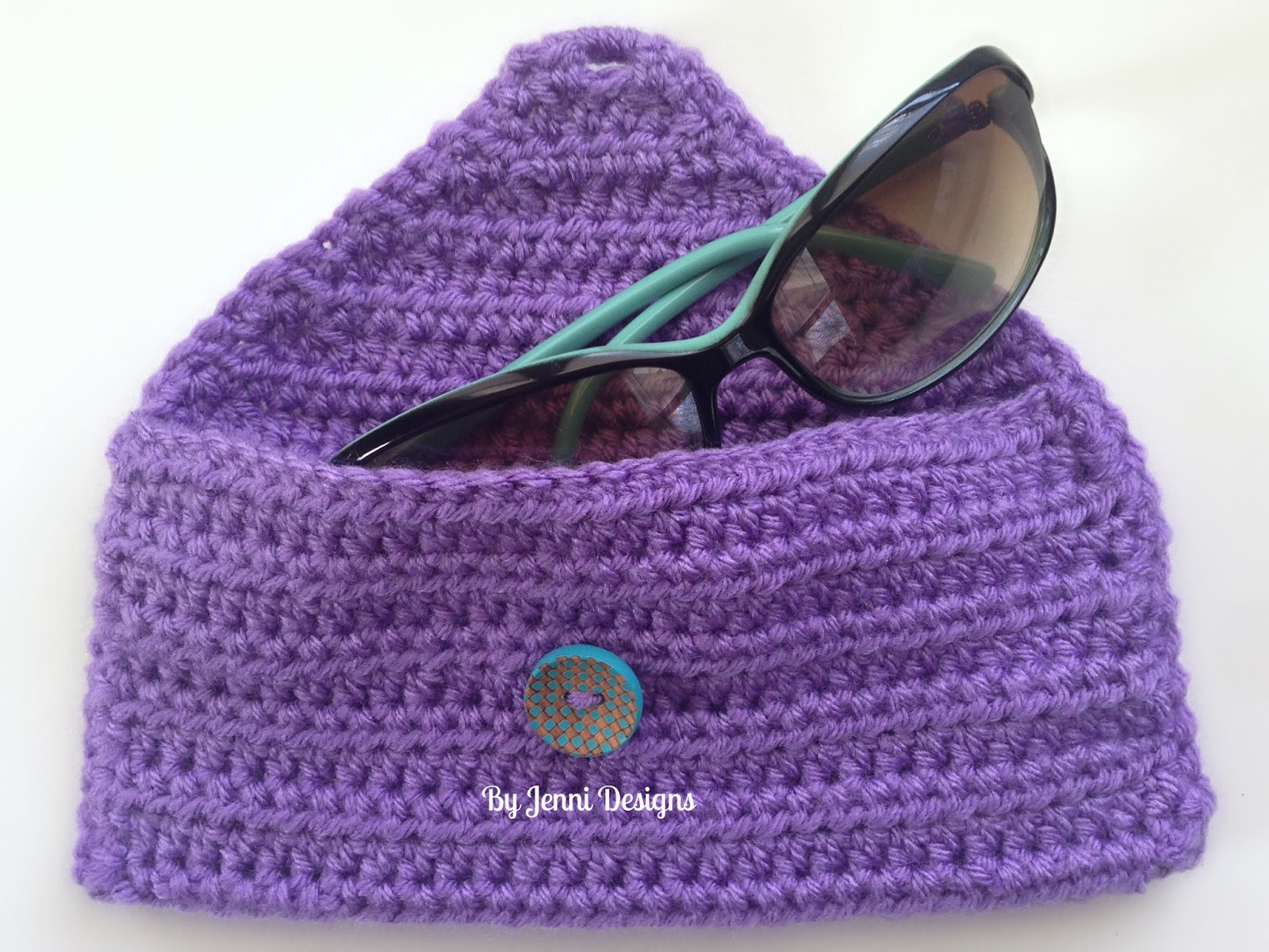 By Jenni Designs Free Crochet Pattern Easy Sunglass Pouch by-jenni-designs-free-crochet-pattern-easy-sunglass-pouch