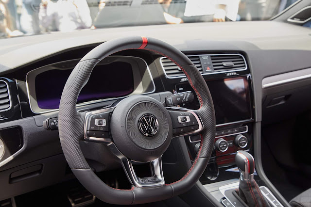 VW Golf GTI TCR 2019