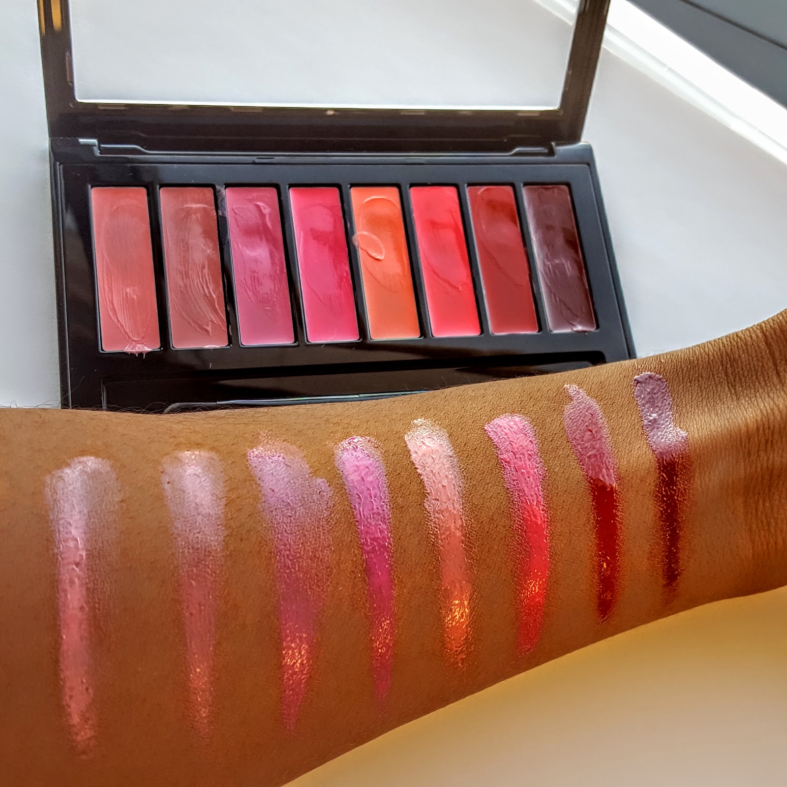 Beauty Show Off Maybelline Lip Gloss Palette