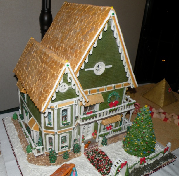 Appalachian Living Grove Park Inn & Gingerbread Houses