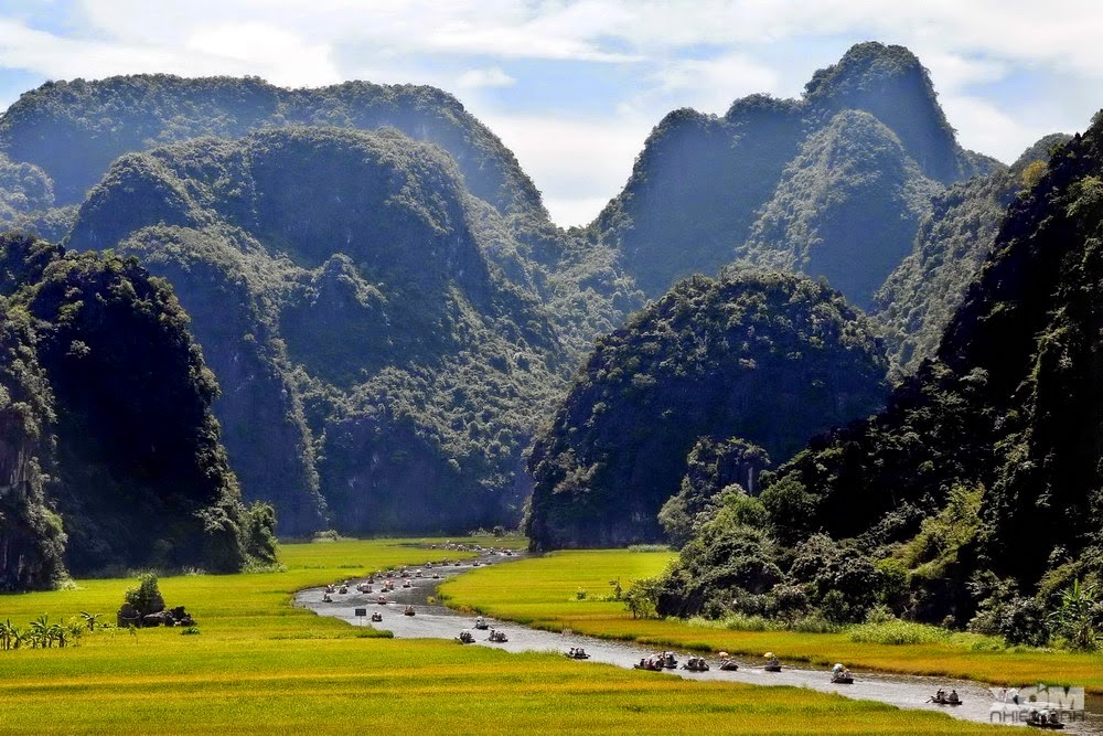Vietnam Places Tam Coc Bich Dong Halong Bay on Land