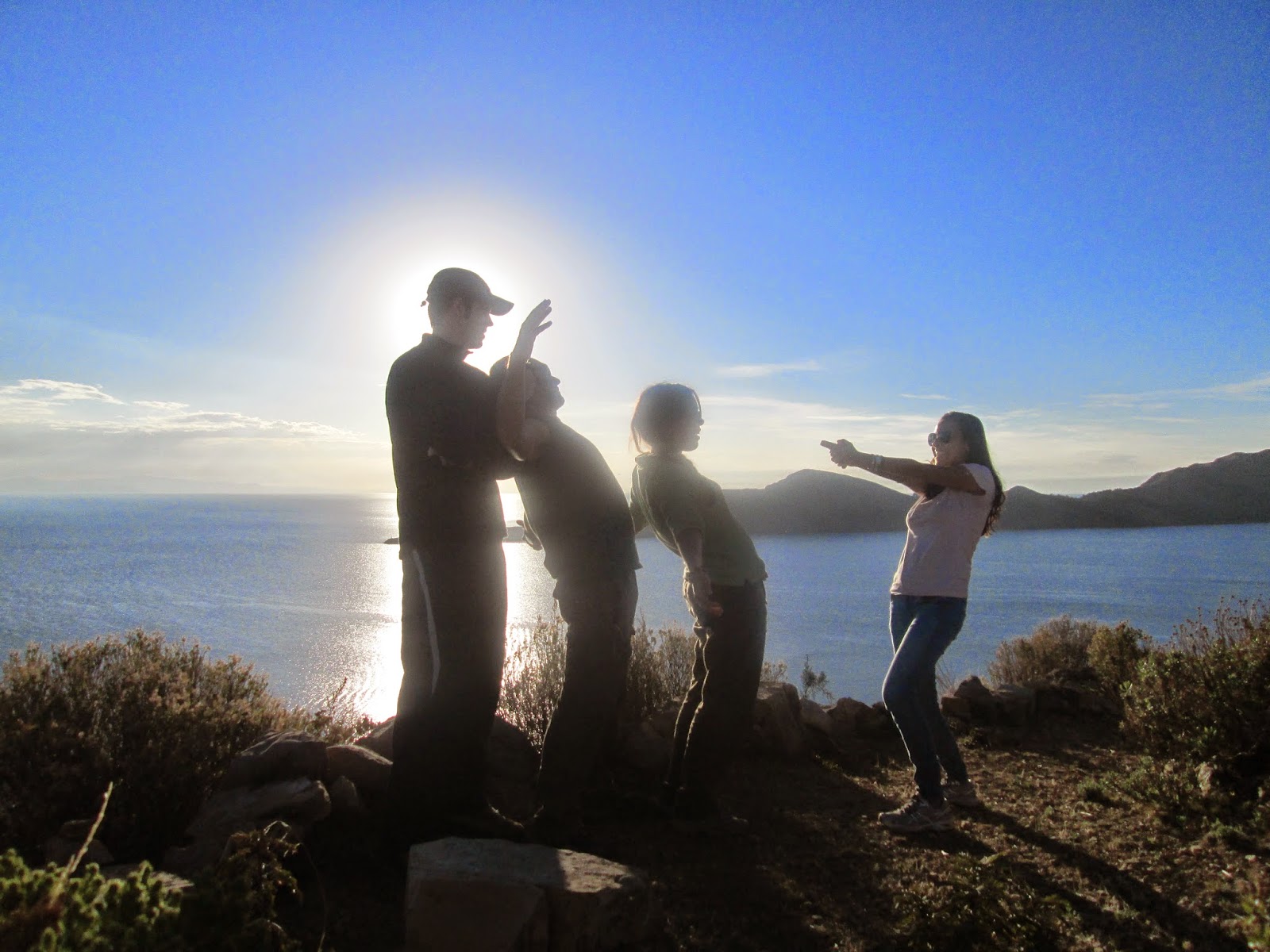 Los 4 haciendo el tonto en la isla del Sol Isla del Sol