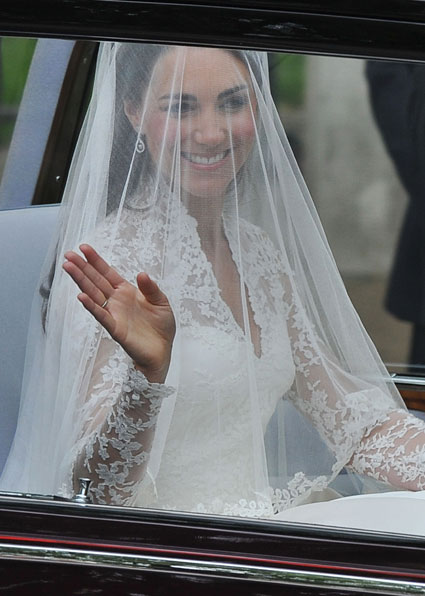 Fashion World Kate Middleton Wedding Dress