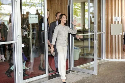 Princess Marie has participated in the re-launch of the education portal EMU at the Hellerup School in Hellerup