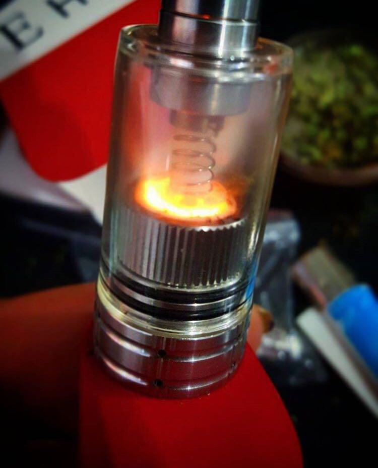 7 years wholesale herbal wax CBD vaporizer Mr. Bald