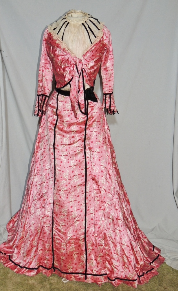 All The Pretty Dresses: Edwardian Pink Outfit