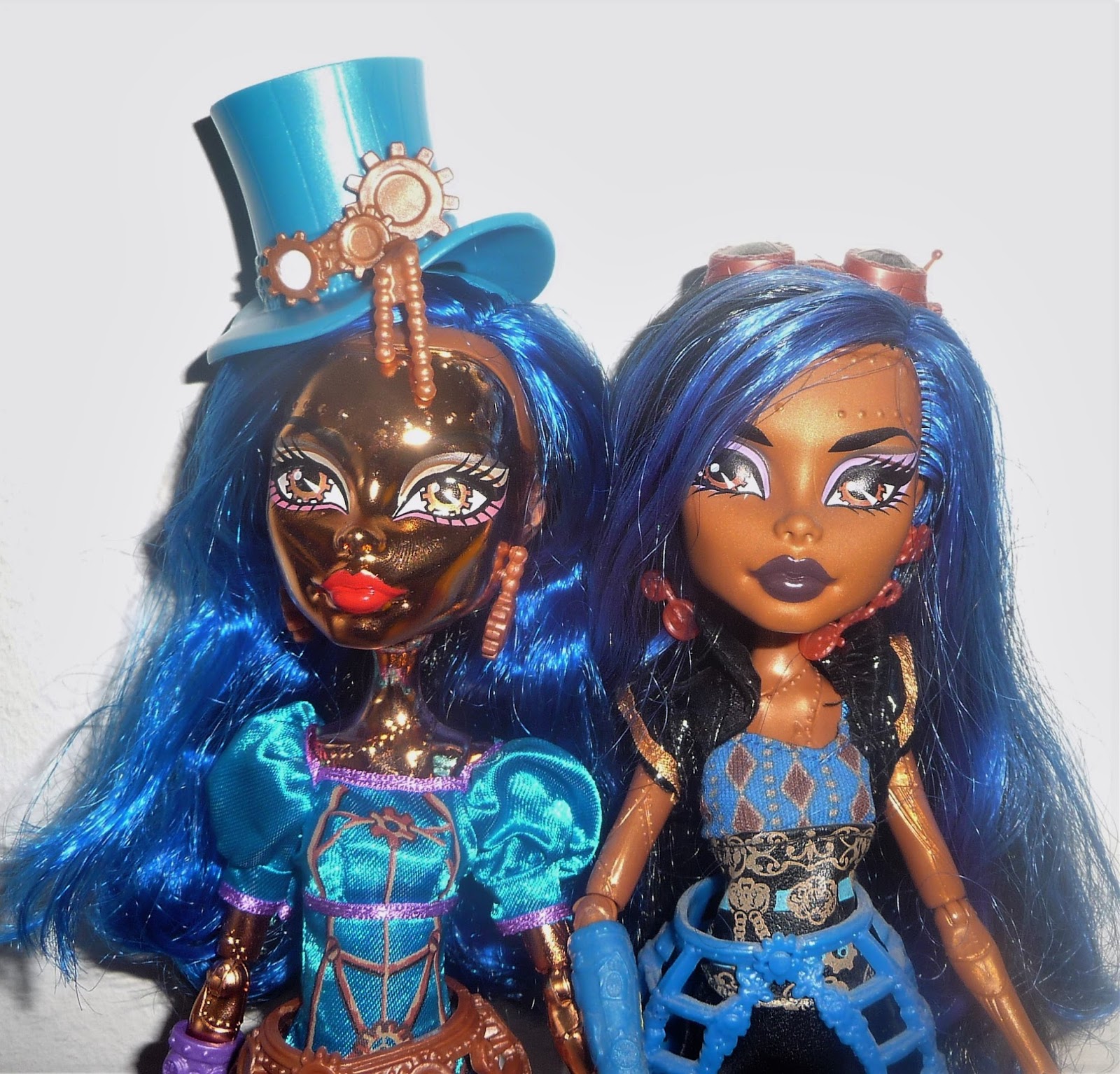 Monster high SDCC Robecca and Hexiciah Steam 2 pack - Comic con exclusive.
