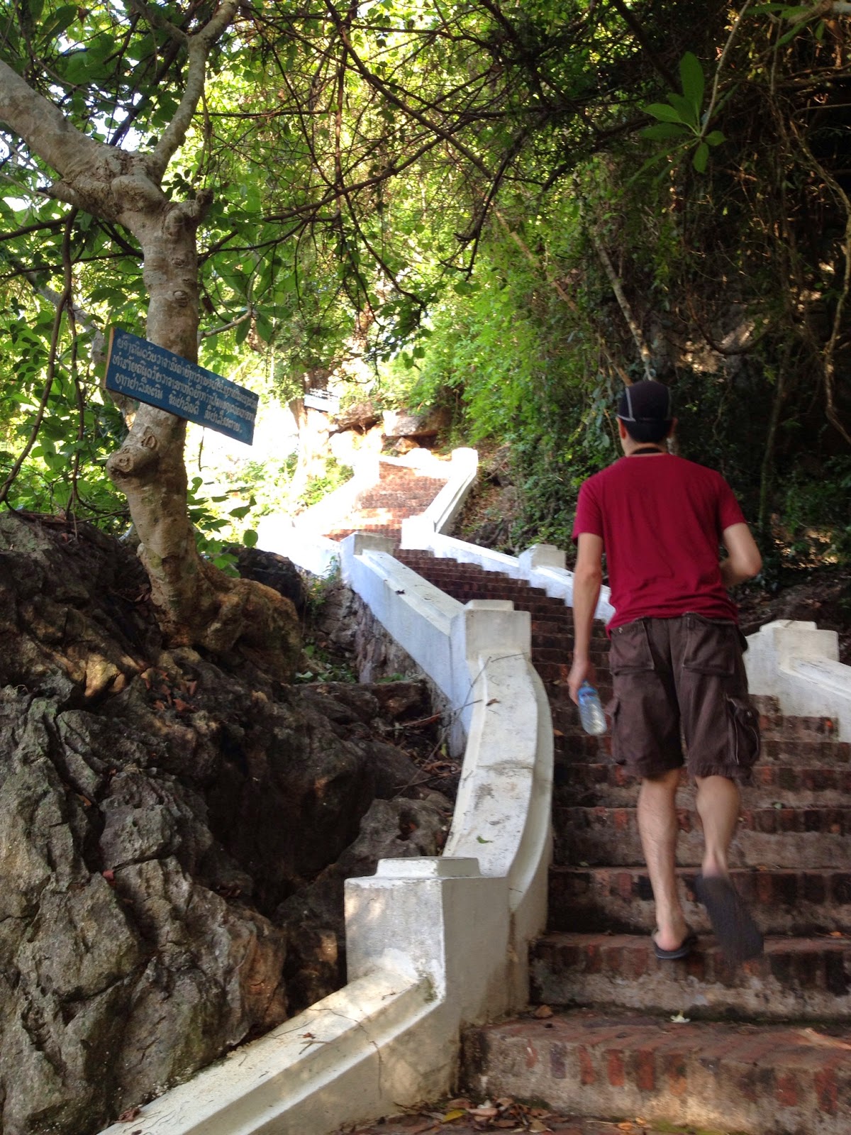 Luang Prabang - Stairway to the top of Phousi Hill