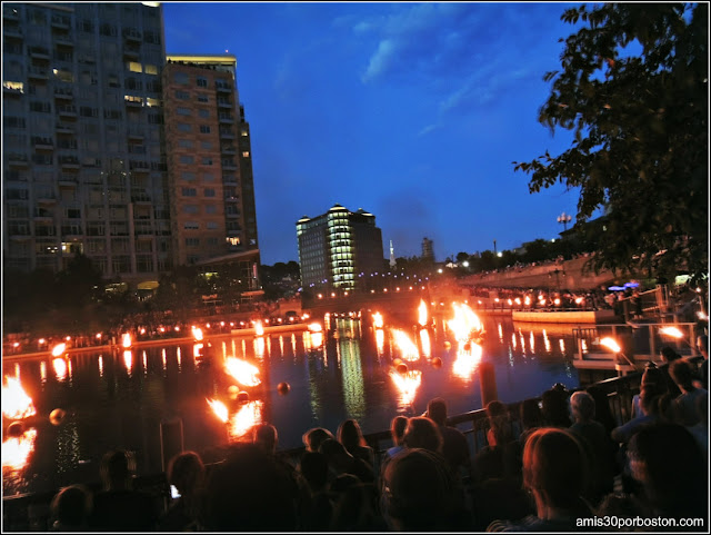 WaterFire en Providence, Rhode Island WaterFire en Providence, Rhode Island