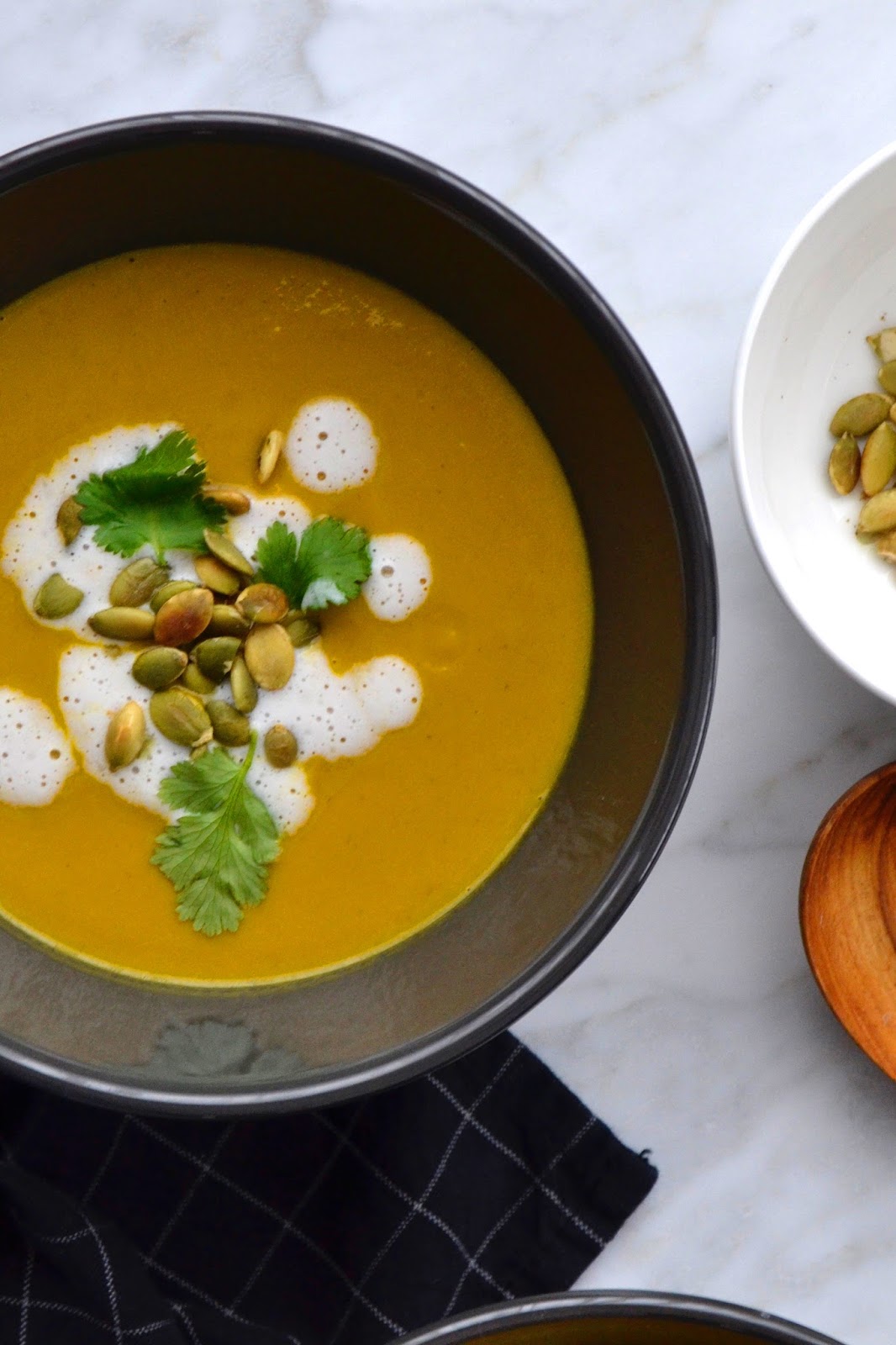 Simple Comme Un Veloute De Potimarron Vert Roti Et Lait De Coco