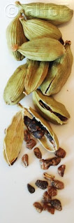 green cardamom, cardamm pods, cardamom seeds, spice