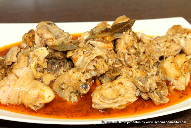 pollo-en-salsa-de-pimenton