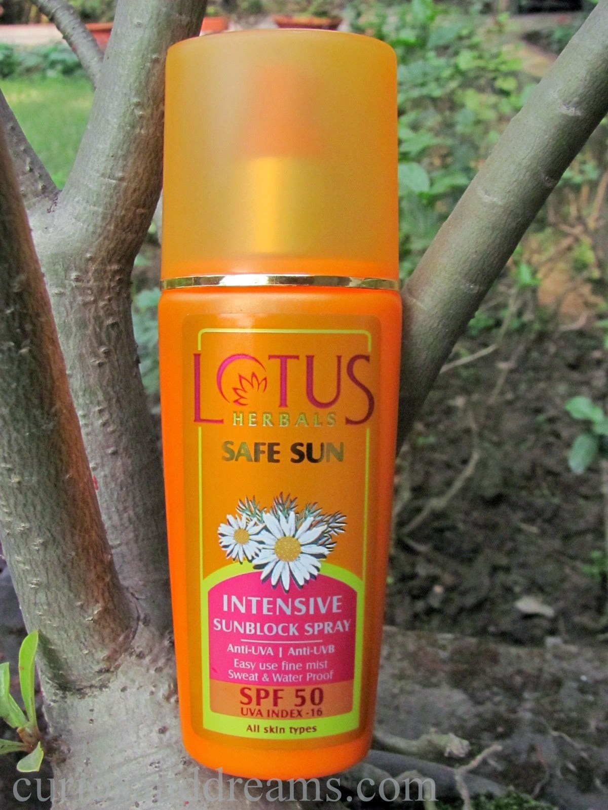 Lotus Herbals Intensive Sunblock Spray SPF 50 review