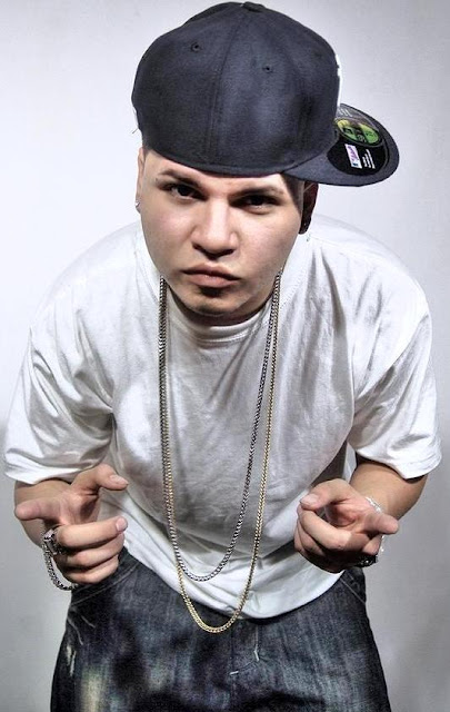 Farruko Foto de Farruko con gorra