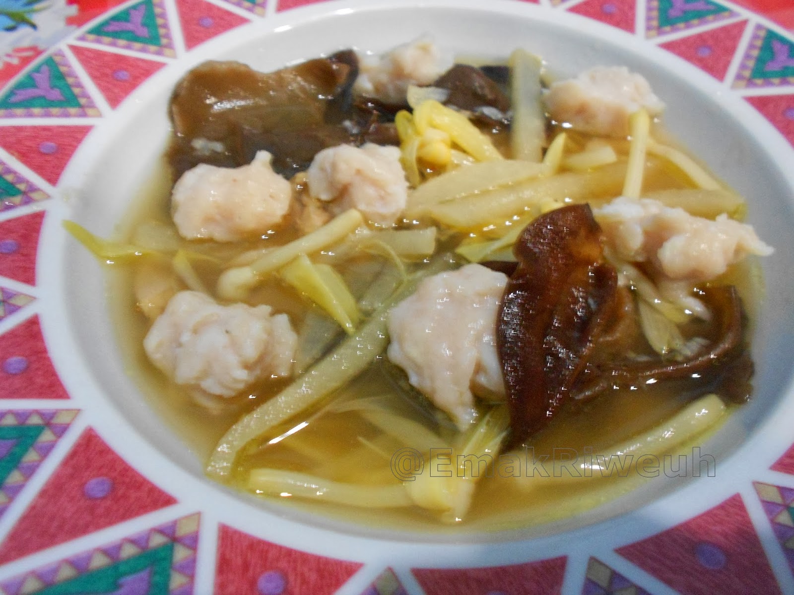 Tekwan Ala Emak Riweuh Dapur Ngebut