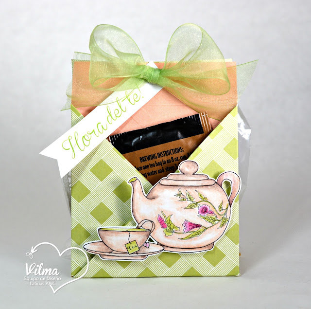 http://paperwithlife.blogspot.com/2015/08/tea-cookie-holder-tuto-41-con-la.html