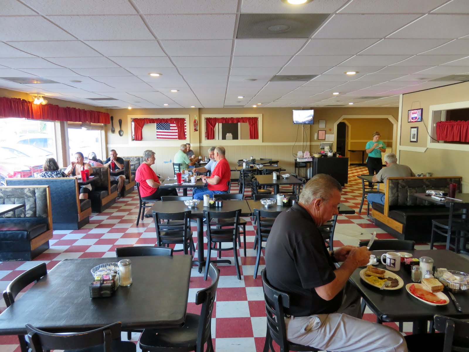 Big Daddy Dave The Diner Madisonville Tennessee