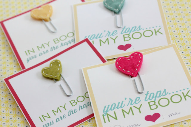 Bookmark + 21 non candy valentines