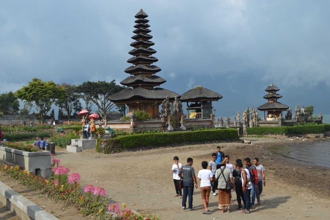 Contoh Laporan Study Tour Di Bali Barisan Contoh