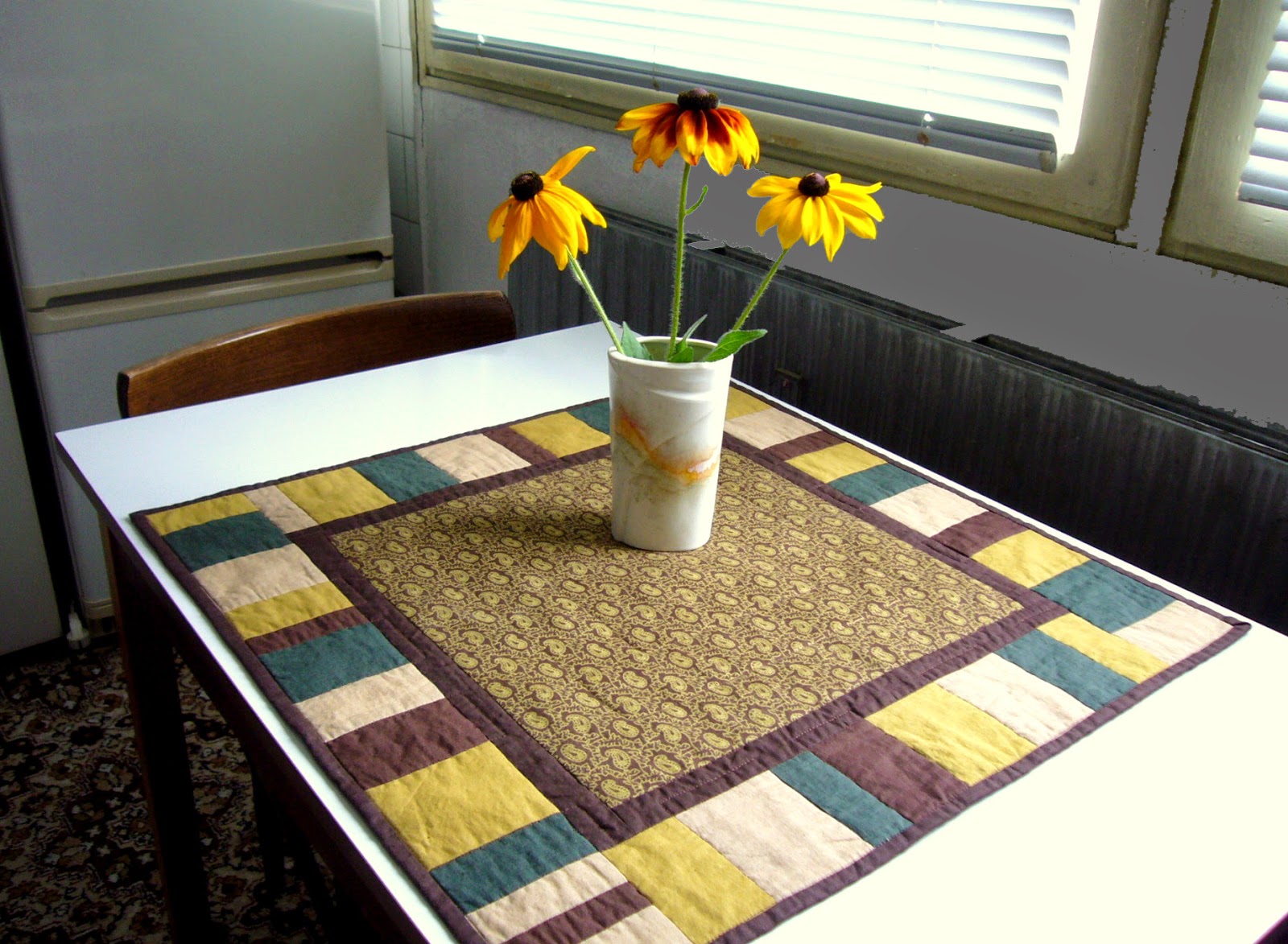 3patchcrafts Linen Table topper