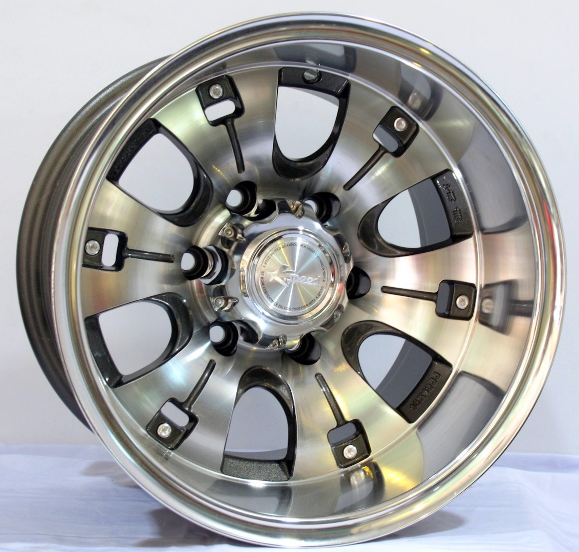 Tyre and Rims (H2O One Stop Sdn. Bhd.) 15 Inch 4X4 Rims With Sizing