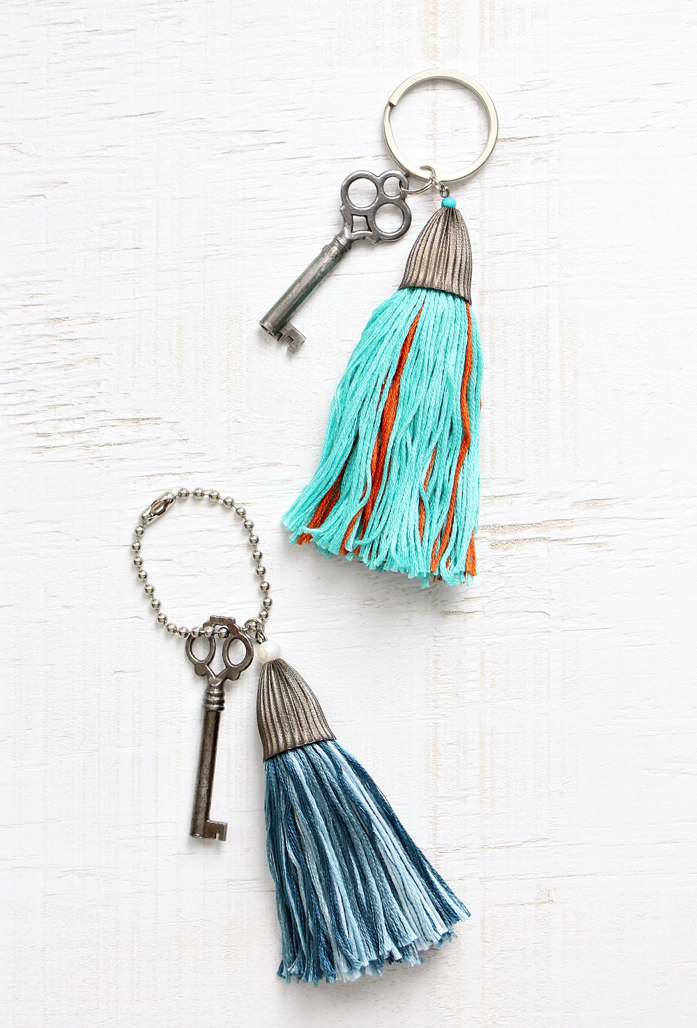 Easy DIY Tassel Key Chain Dans le Lakehouse