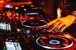 डीजे बिजनेस कैसे शुरू करे के बारे में जानकारी How to start a DJ business in India