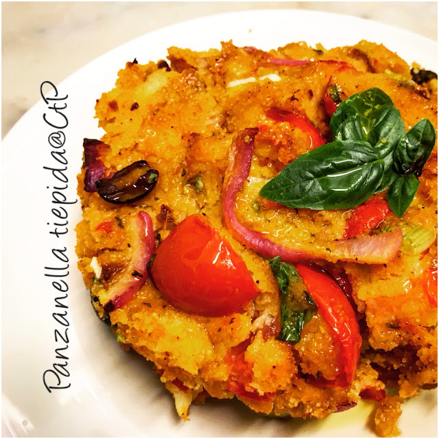 panzanella tiepida pane pomodoro aceto cipolla rossa sedano olio evo alessandra ruggeri cuoca a tempo perso