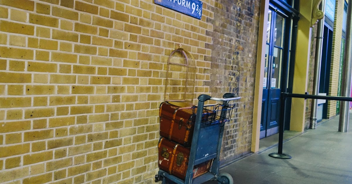 映画「ハリー・ポッター（Harry Potter）」に登場する「キングス・クロス駅（King's Cross station）」と美しいセント