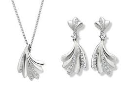 Latest Platinum Jewelry designs 