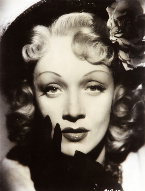 Marlene Dietrich - Photo Colection