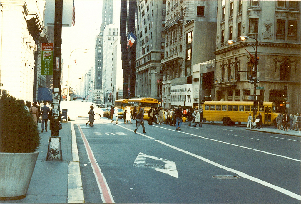18 Photographs Capture Street Scenes of New York City in The Early 1980s Vintage Everyday