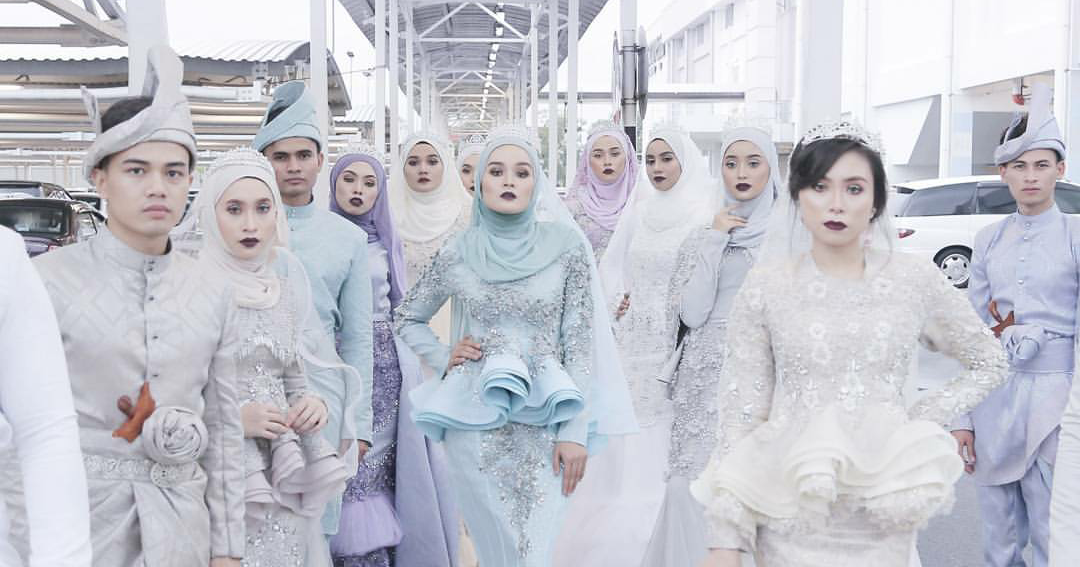 Baju Bridesmaid Artis