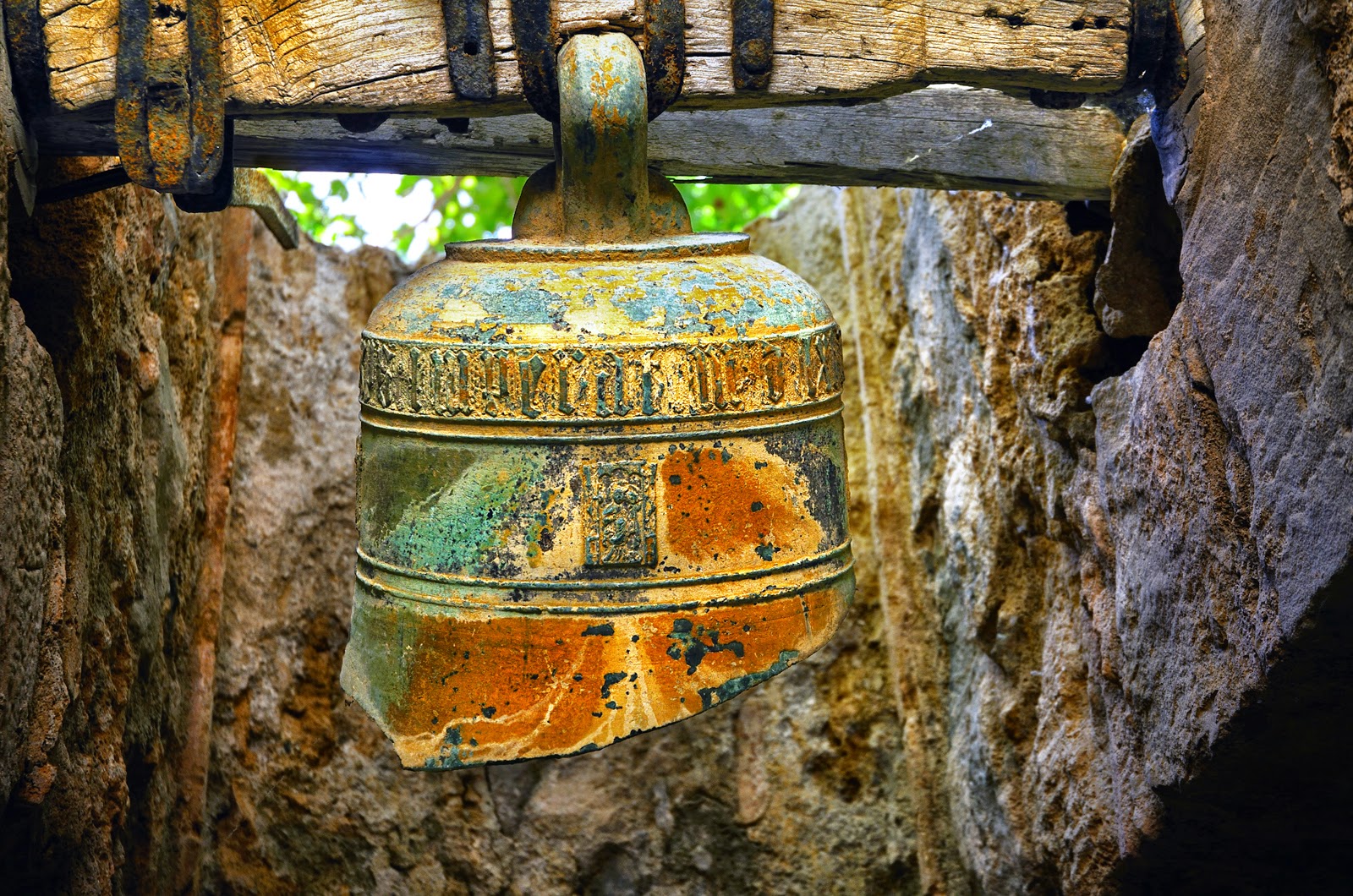 The broken bell of Sant Miquel del Fai