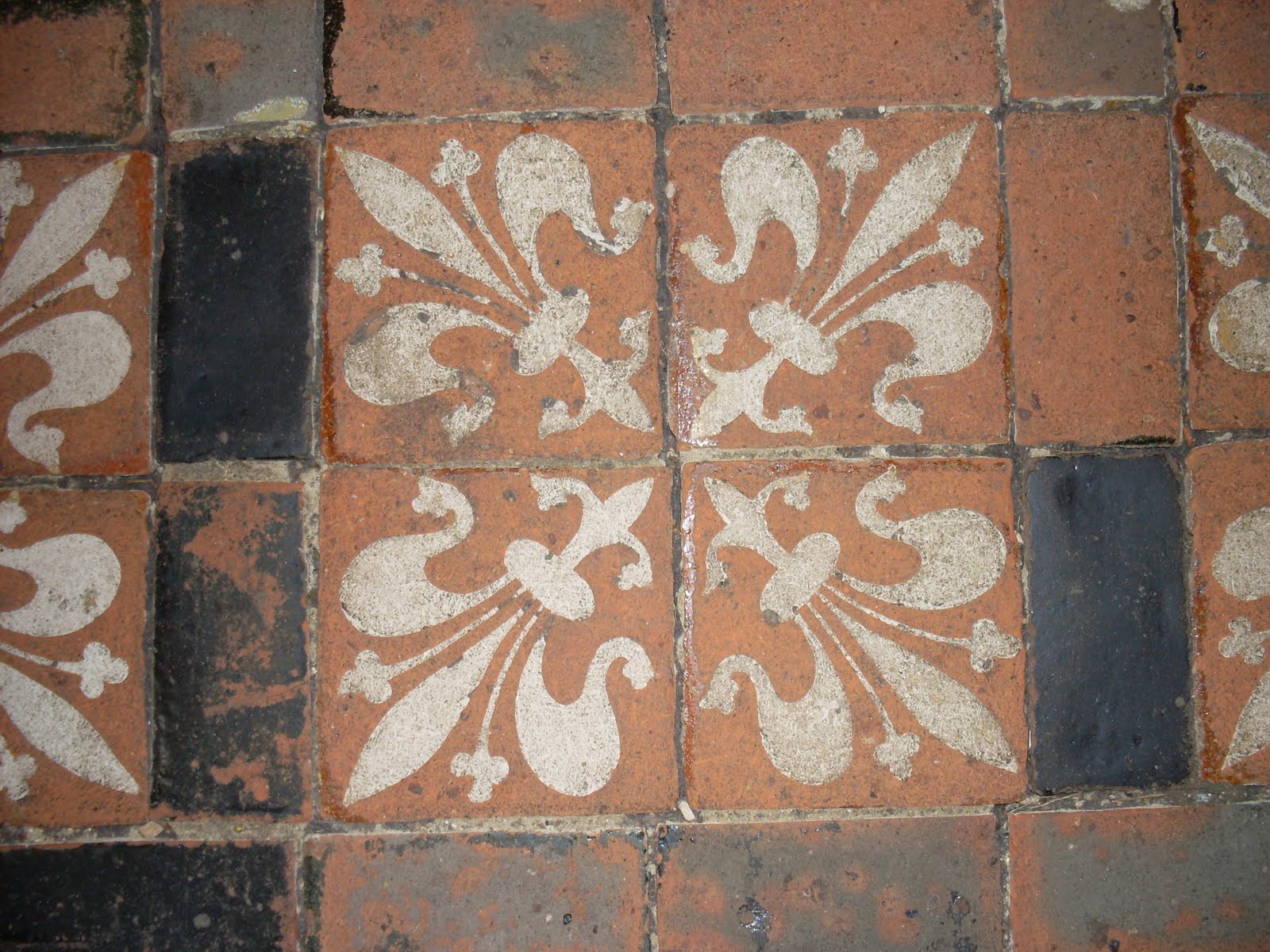 Medieval Scribbles A Medieval Tile Picture Gallery