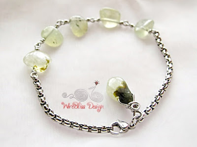 Minlet (Minima Bracelet) with natural prehnite and box link stainless steel chain