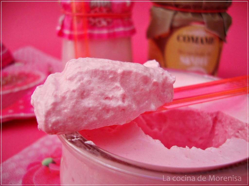 LA COCINA DE MORENISA: Mousse con Mermelada de Sandía y Gelatina de Fresa