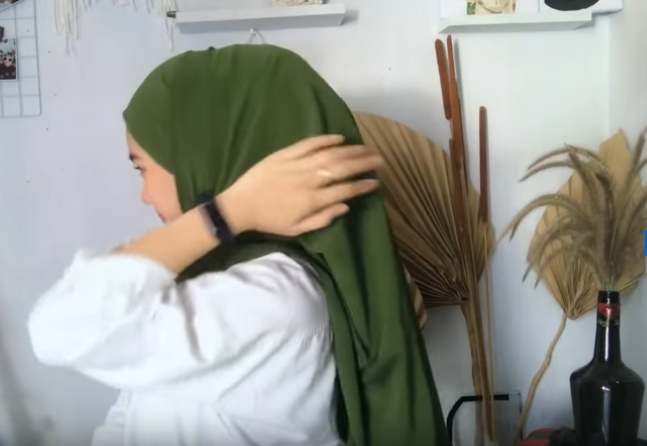 Tutorial Hijab / Jilbab Pashmina Kekinian Ala Selebgram