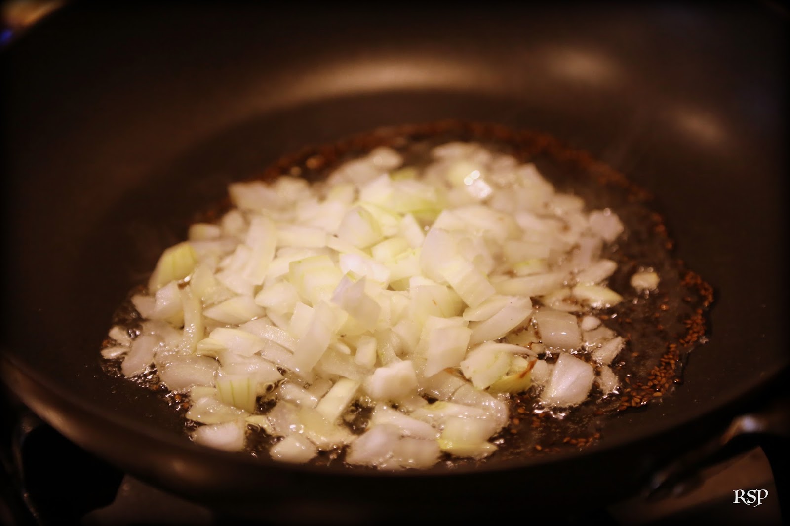 Kerau (Dried Peas) Gravy