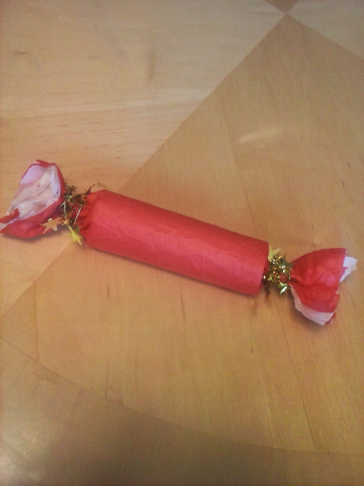 Quick and Easy New Year&#039;s Craft for Kids ~ Frugal Mommy Christine