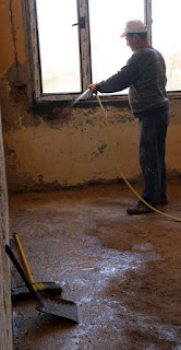 Wetting the walls and floor Wetting the walls and floor