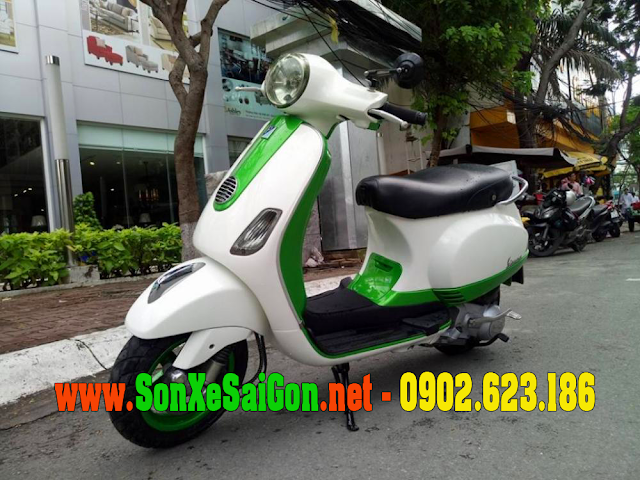 Mẫu sơn xe Vespa LX 125 màu trắng xanh lá cực đẹp