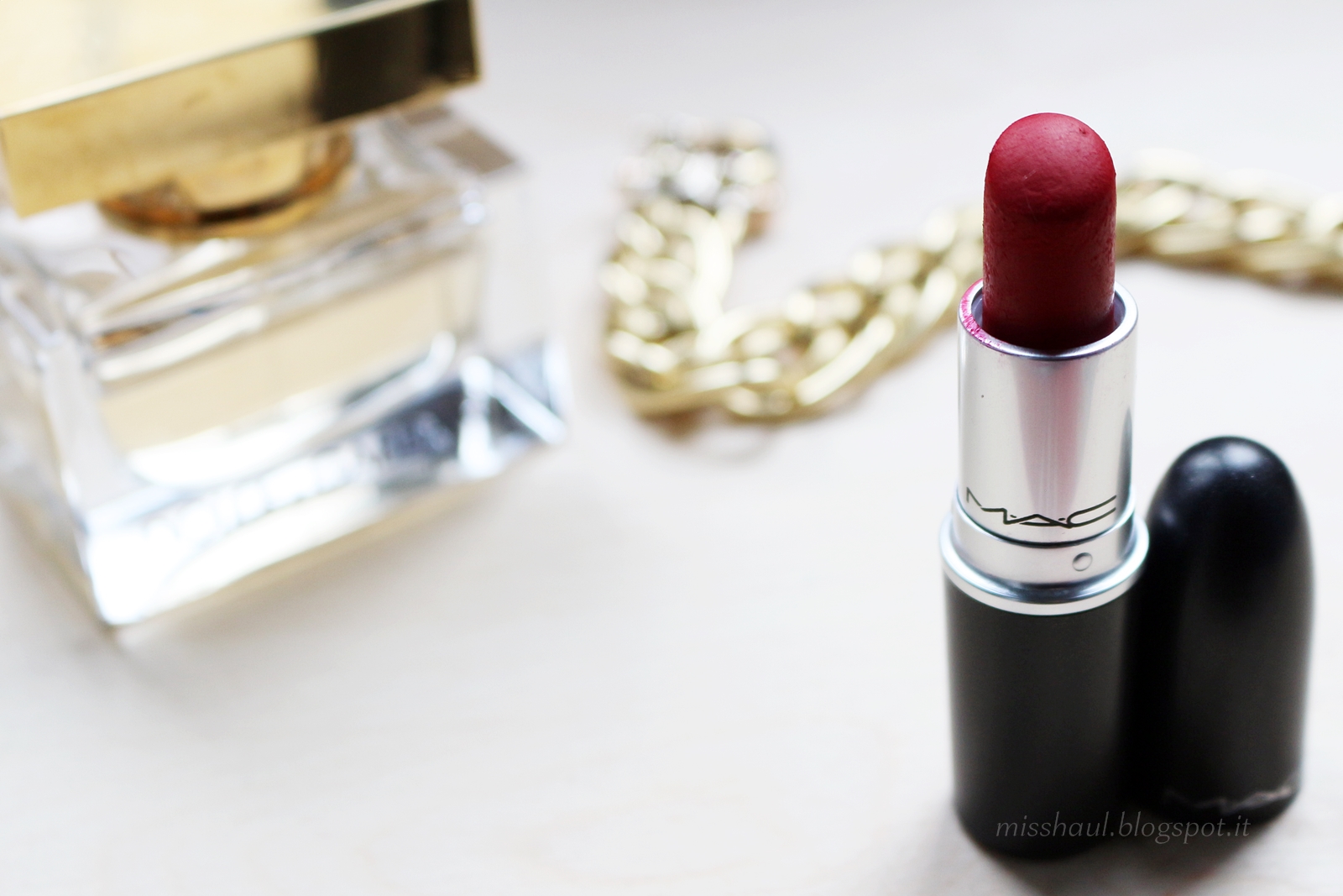 Il Rossetto Rosso Che Non Sta Bene A Tutte Ruby Woo Mac Misshaul