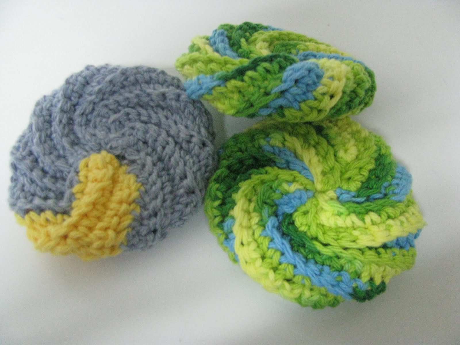 Lily: Download Free Crochet and Knitting Patterns