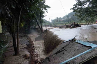 Ríos Jacagua, San Francisco y Gurabo colapsan puentes e inundan cientos de viviendas en Santiago