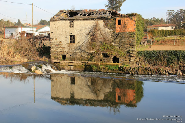 Levada e espelho de água - Rio Sousa em Recarei - Paredes-http://fotosefactos.blogspot.com