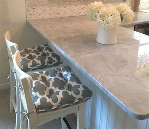 Tufted cushions for bar stools Tufted cushions for bar stools